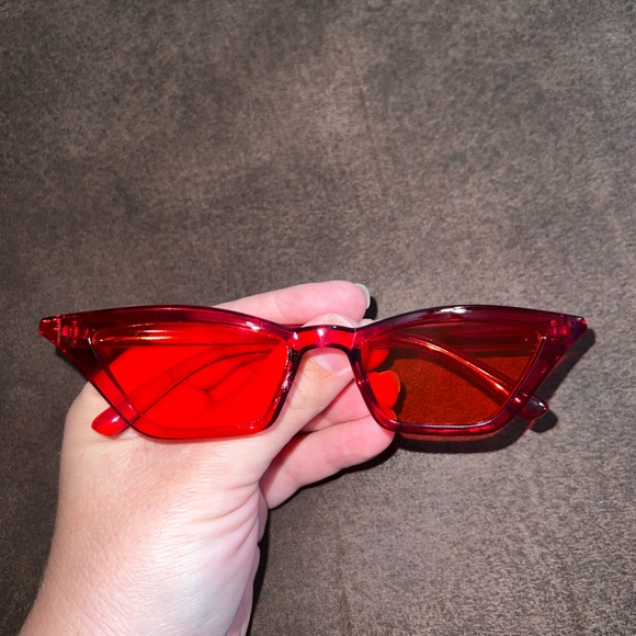 5/$25 New Shein Sunglasses - Picture 3 of 7